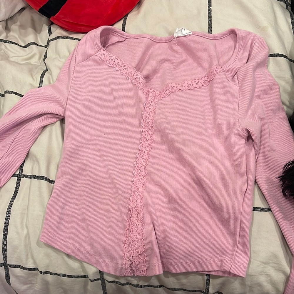pink long sleeve top